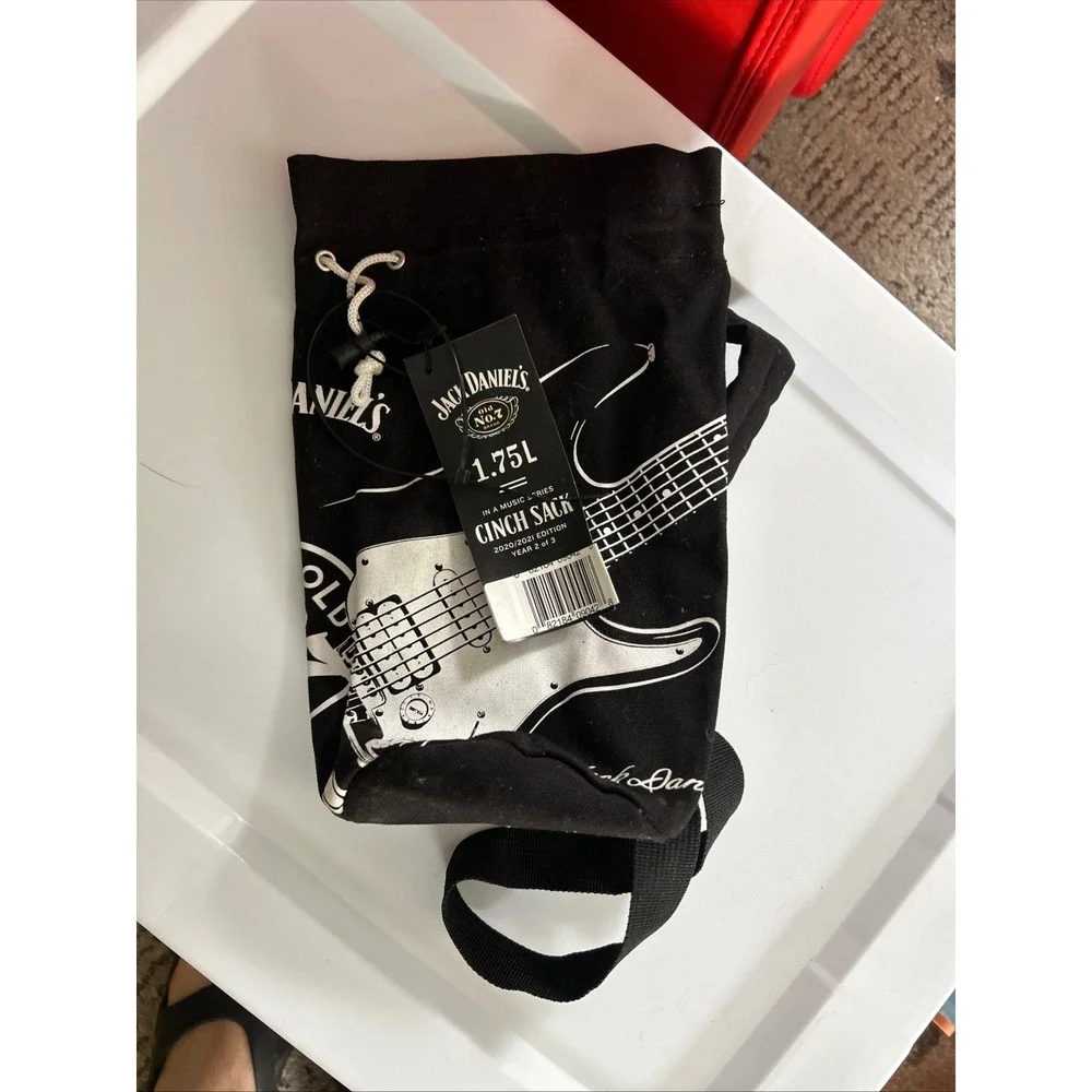 Jack Daniels Guitar 1.75L Cinch Sack‎ Black Music Series 2020/2021 Edition